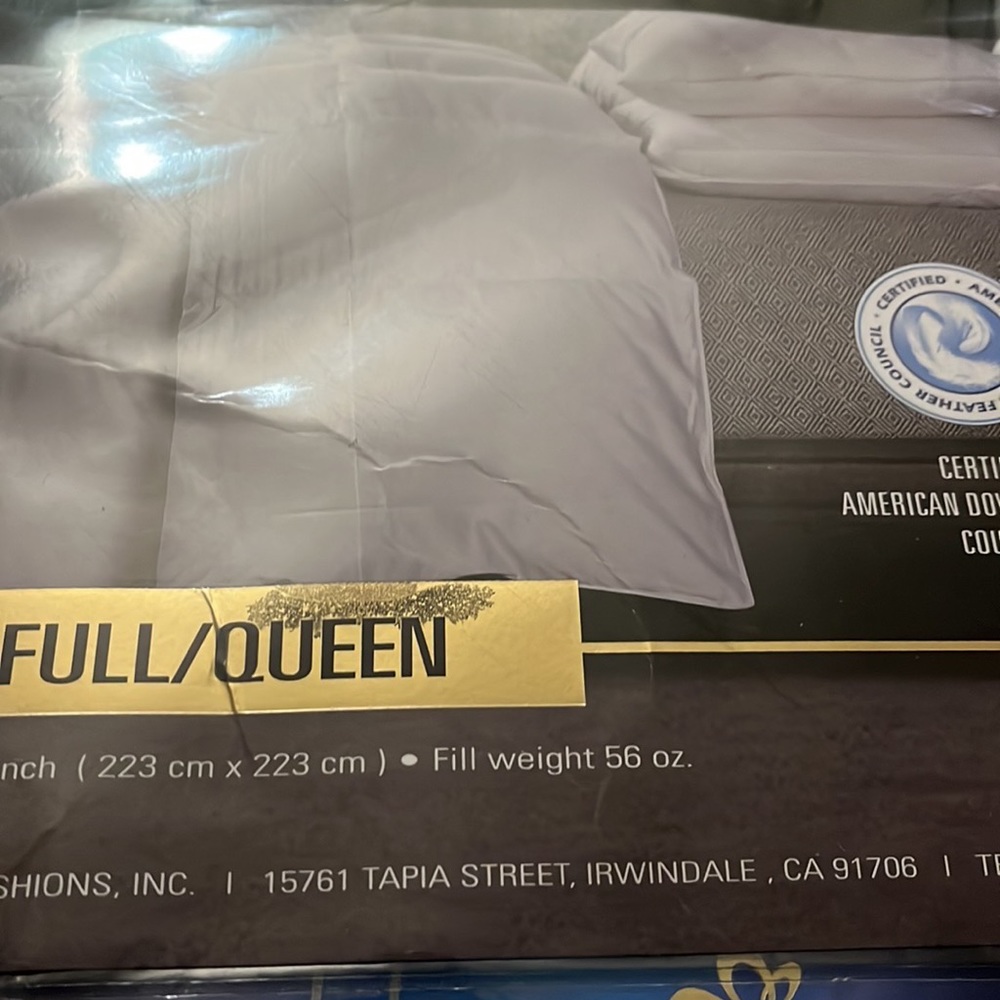 - New royal luxe goose and down comforter queen